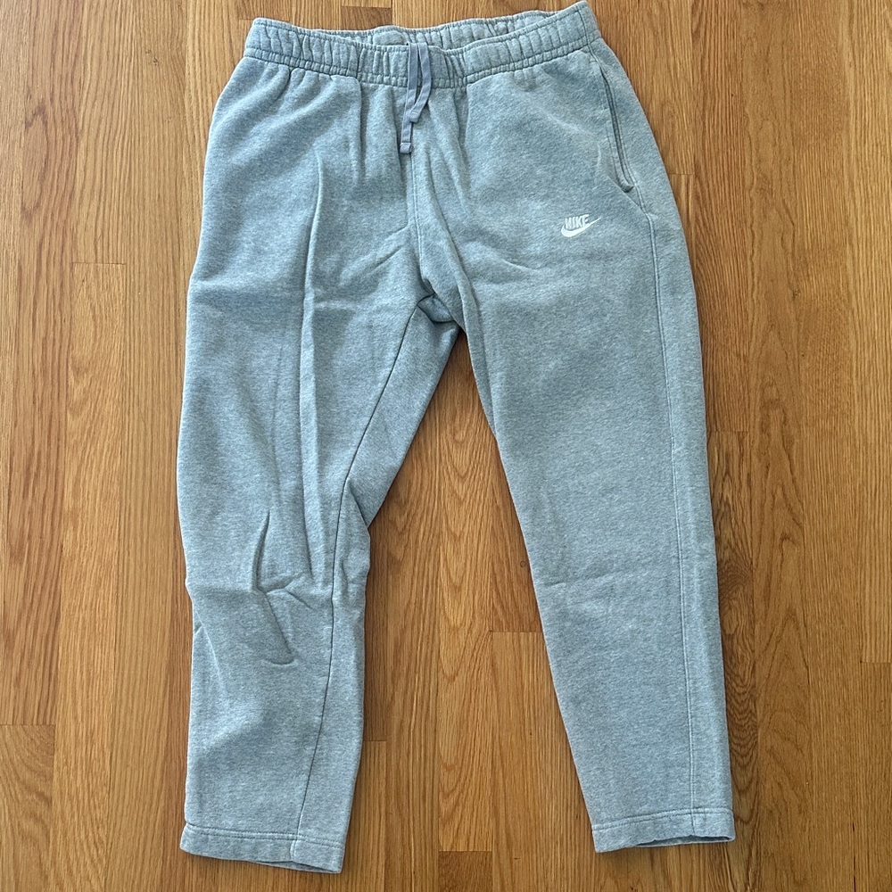 Nike Men’s Large Heather Gray sweat pants